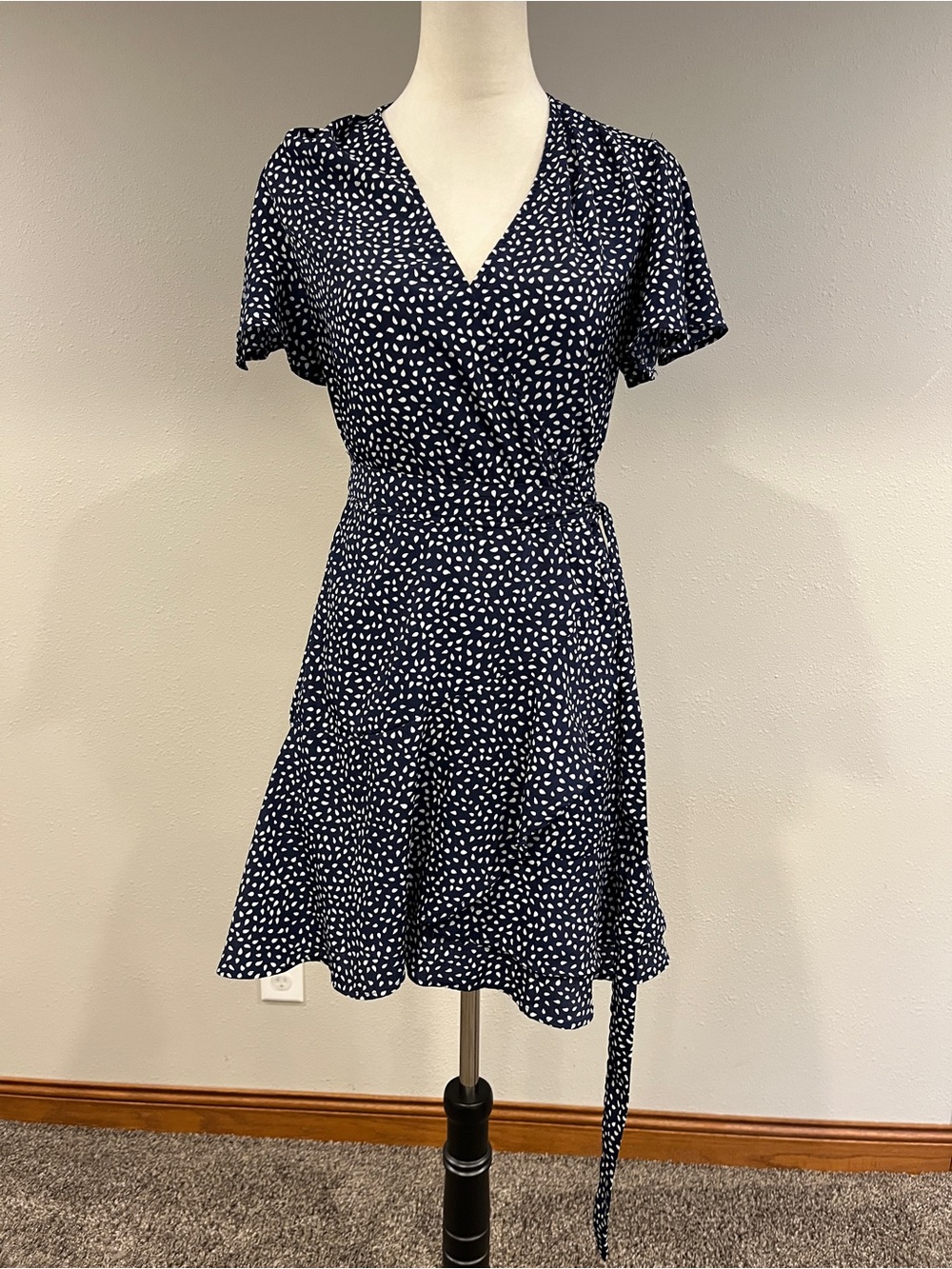 Short‎ sleeves Navy Wrap Dress with White Dot Print